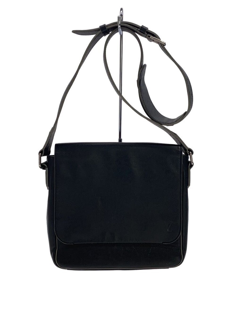 LOUIS VUITTON Roman Taiga Cowhide Black
